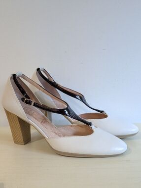 Hispanitas Cream And Black T-Strap Block Heel Pumps Size 40